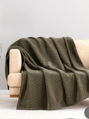 (6) Berkshire Chenille Plush Knit Throw